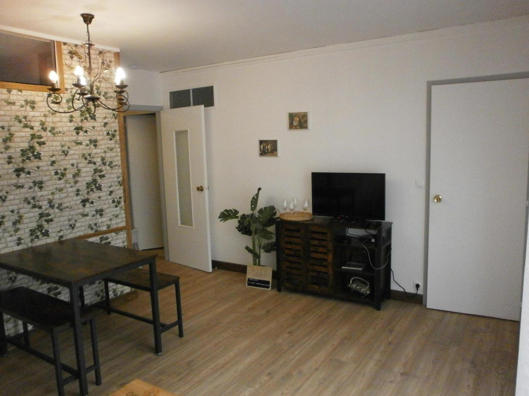 Le Petit Marmandais Apartment Марманд Екстериор снимка